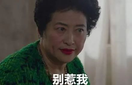DƬ